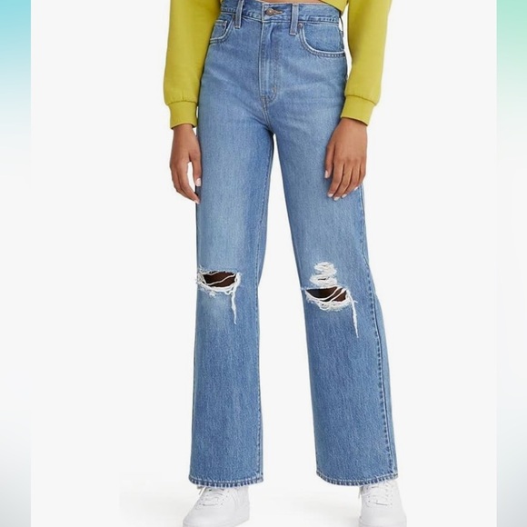 Levi’s high waisted straight leg jeans with rips in knees - Picture 1 of 7